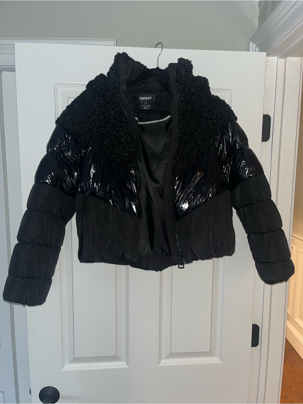 DKNY Black Women’s Sherpa-Trim Glossy Panel Puffer Jacket